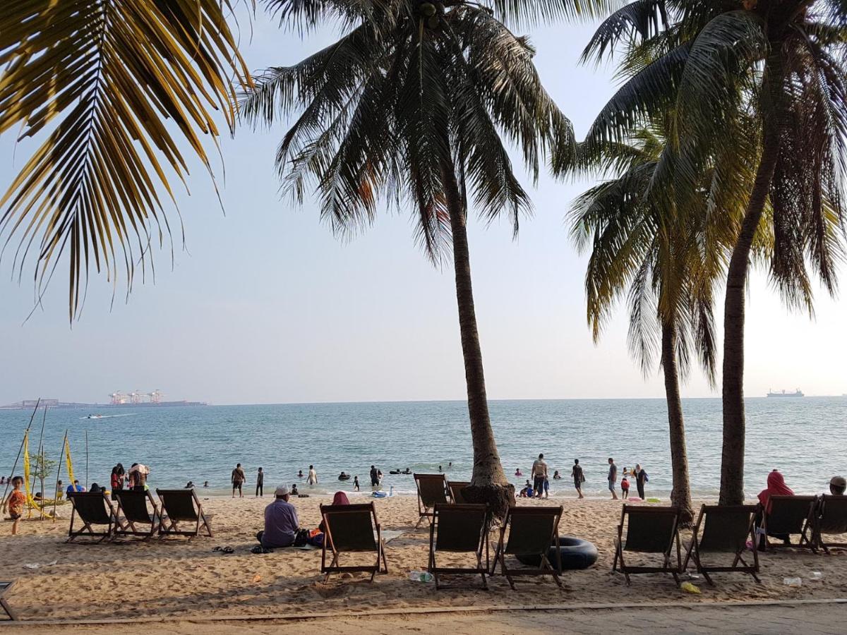 Teluk Batik 17Paradisehome Private Pool Karaoke Snooker Bbq 15Pax Lumut Esterno foto
