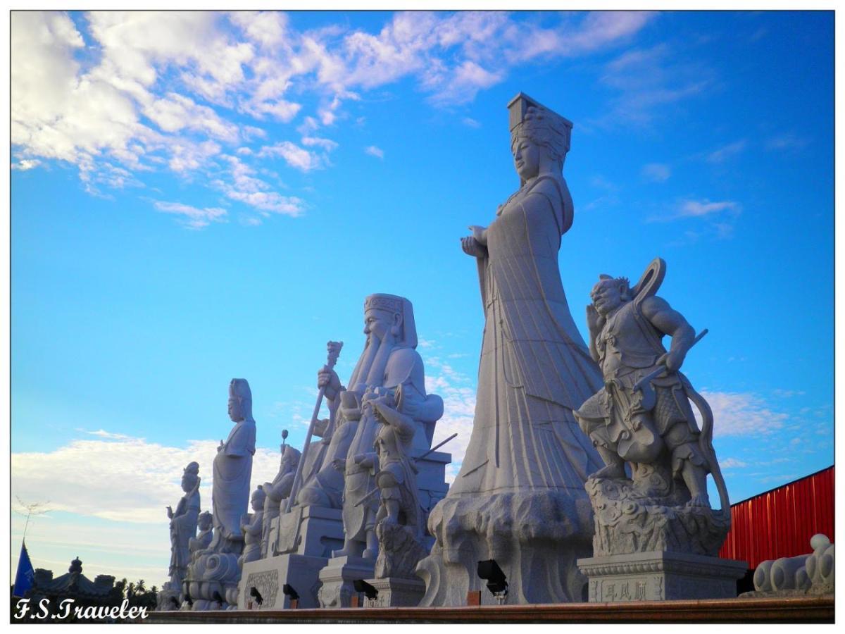 Teluk Batik 17Paradisehome Private Pool Karaoke Snooker Bbq 15Pax Lumut Esterno foto