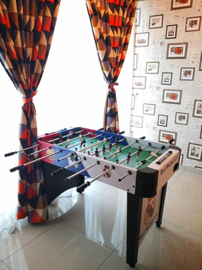 Teluk Batik 17Paradisehome Private Pool Karaoke Snooker Bbq 15Pax Lumut Esterno foto