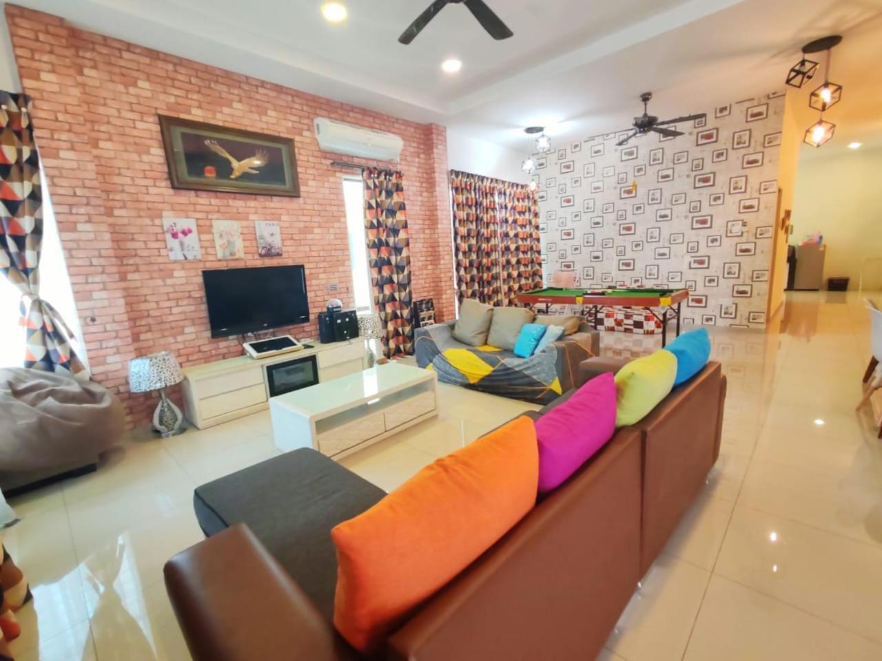 Teluk Batik 17Paradisehome Private Pool Karaoke Snooker Bbq 15Pax Lumut Esterno foto